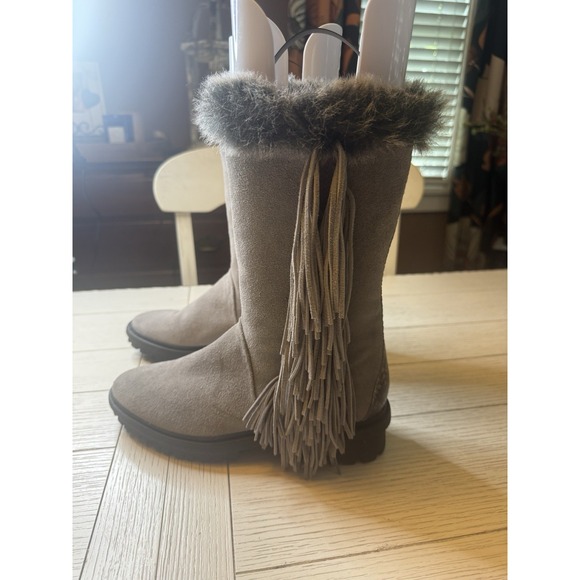 NWOT Sam Edelman Tilden Faux Fur Gray Fringe Mid Calf Suede Boots Sz 7 US 1"heel - Picture 1 of 9